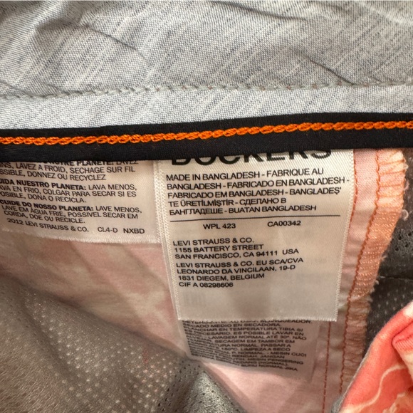 Men’s Floral Pattern Dockers Shorts - Picture 3 of 4